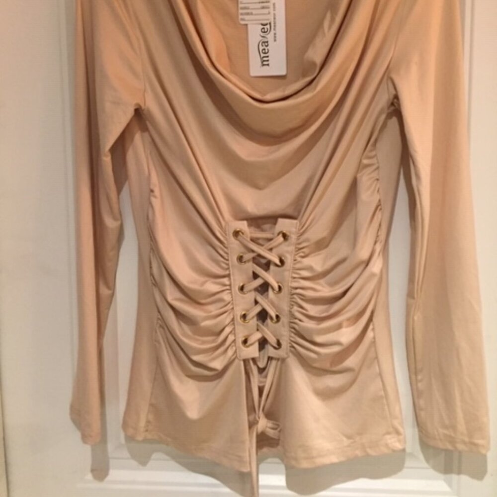 Lace-up top - Picture 2 of 6